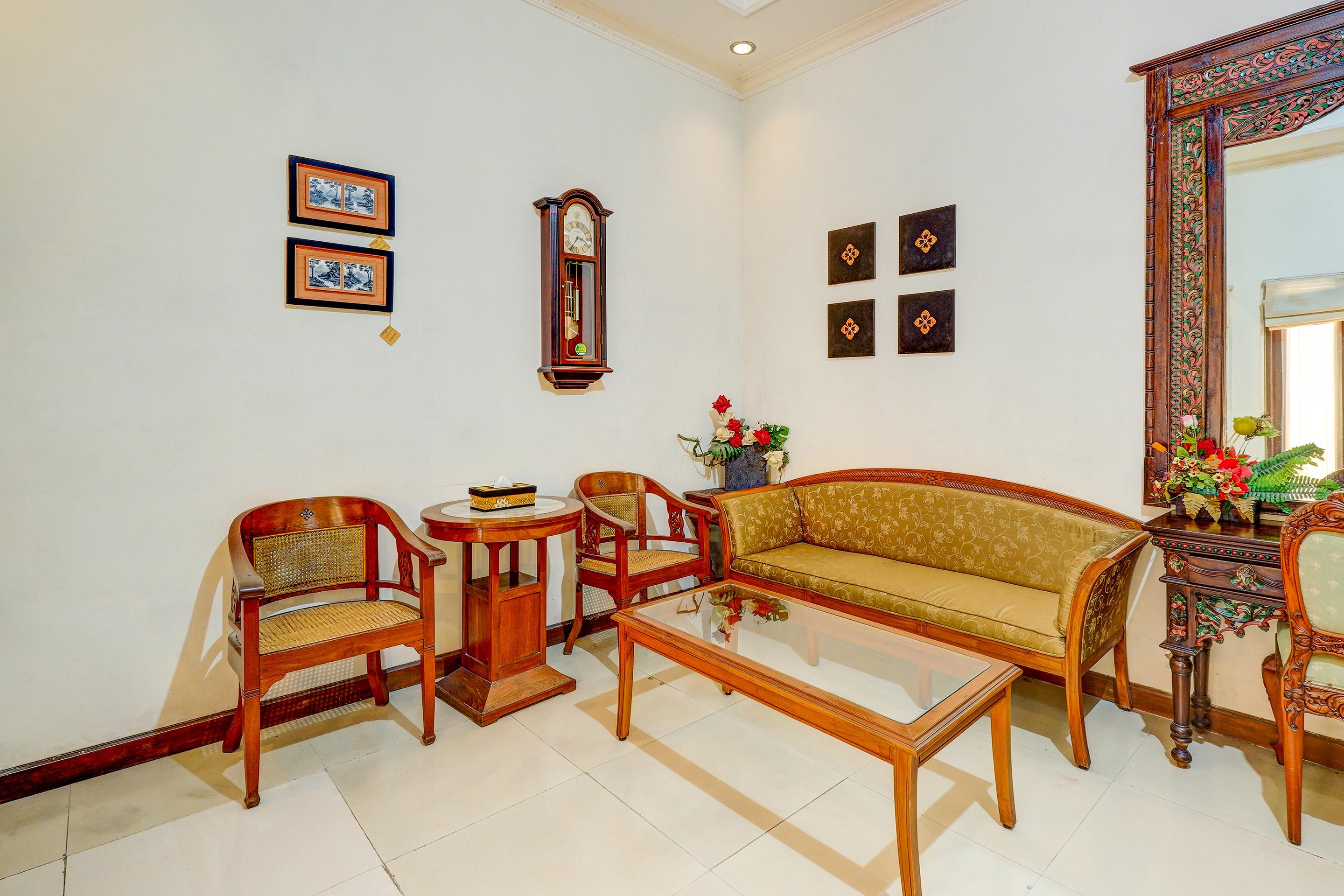 Hotel Urbanview Omah Eka Santi By Reddoorz 3*