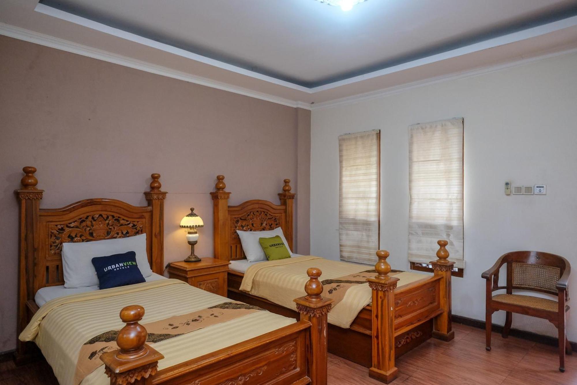 Urbanview Omah Eka Santi By Reddoorz Hotel 3*