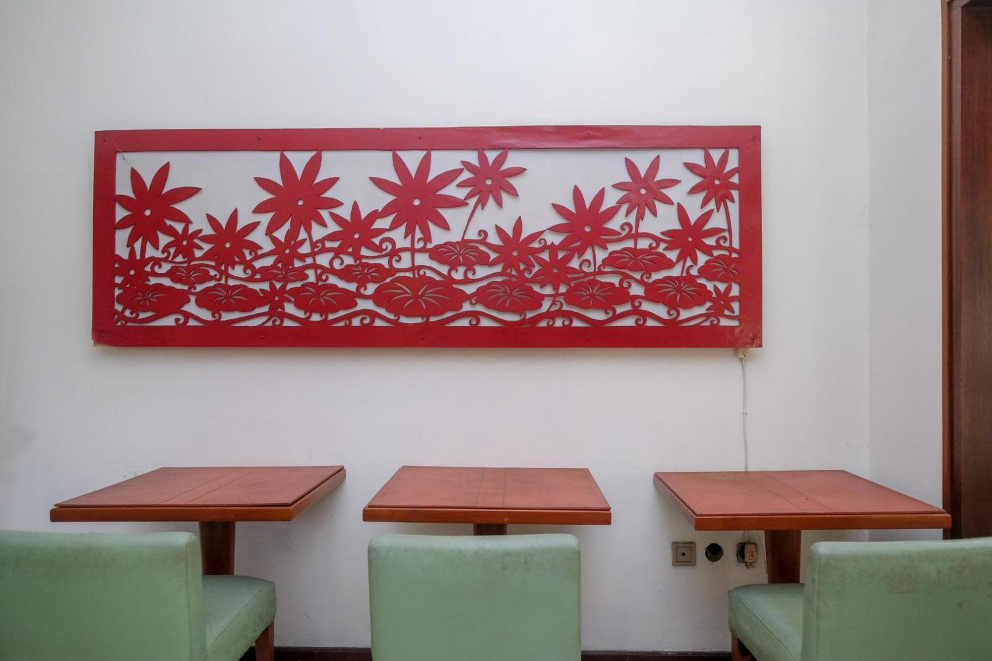 Hotel Urbanview Omah Eka Santi By Reddoorz